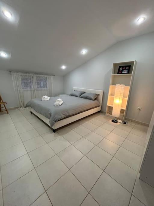 Riga'S Modern Attic Appartement Dráma Buitenkant foto